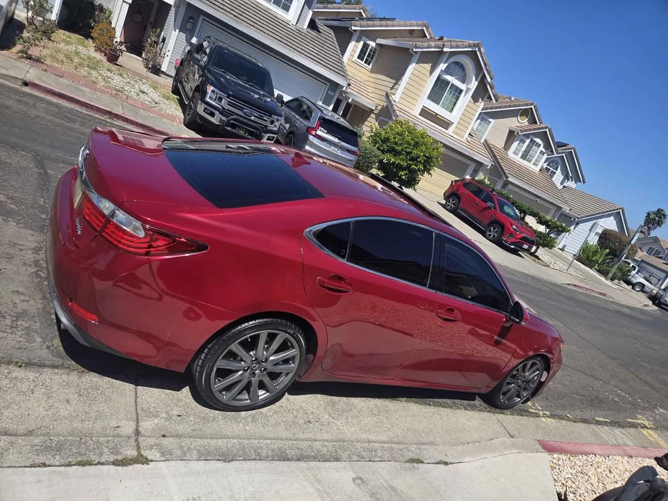 2014 Lexus ES 6th Gen - Image 4 of 5
