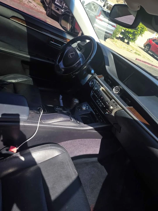 2014 Lexus ES 6th Gen - Image 2 of 5