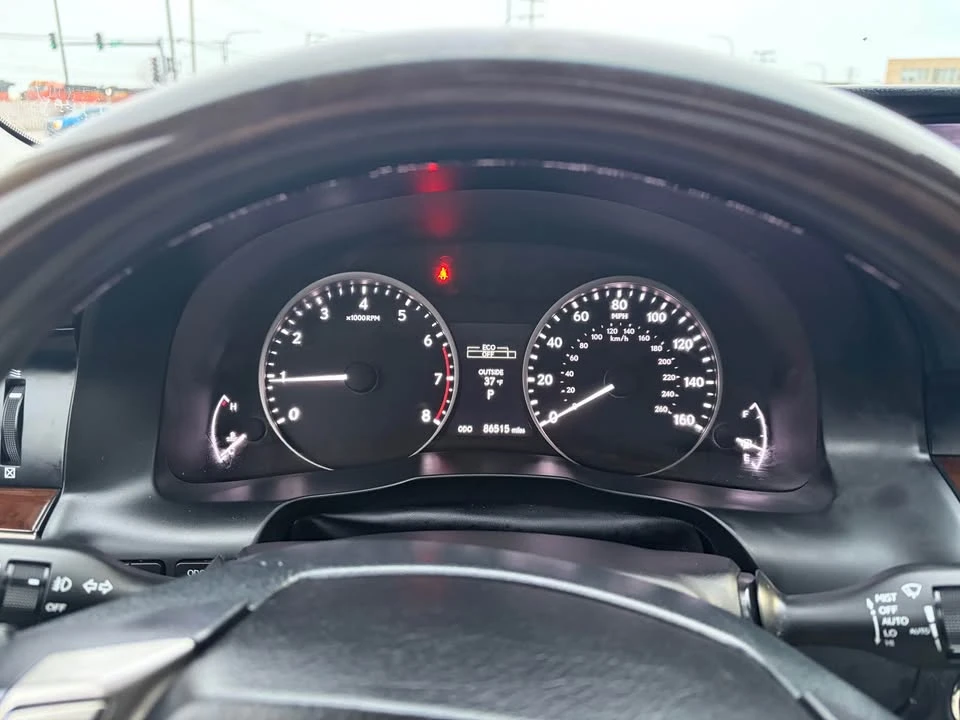 2014 Lexus ES 6th Gen - Image 17 of 19