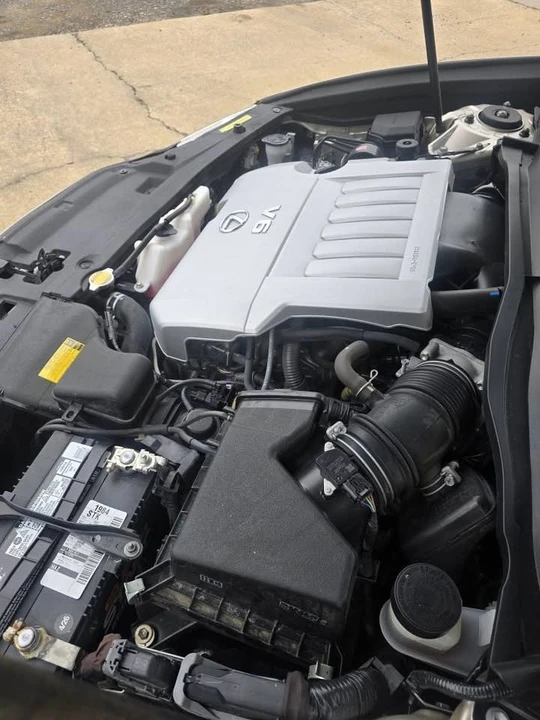 2014 Lexus ES 6th Gen - Image 19 of 20