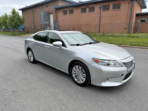 2014 Lexus ES 350 Luxury Sedan