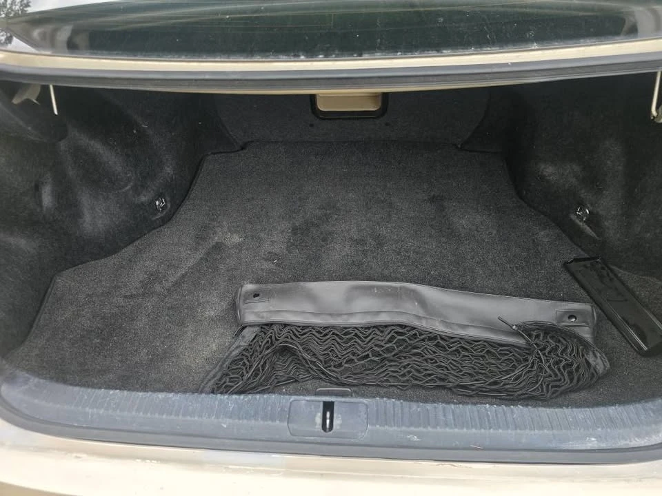 2014 Lexus ES 6th Gen - Image 13 of 19
