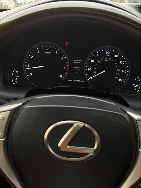 2014 Lexus ES 6th Gen - Image 15 of 21