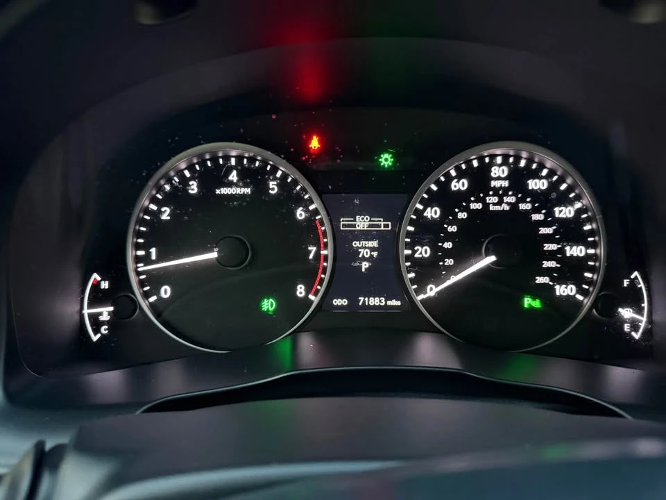 2014 Lexus ES 6th Gen - Image 19 of 20