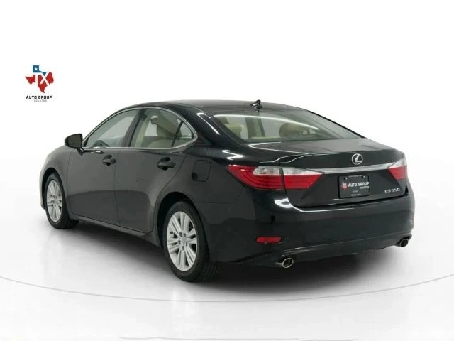 2014 Lexus ES 6th Gen - Image 6 of 12