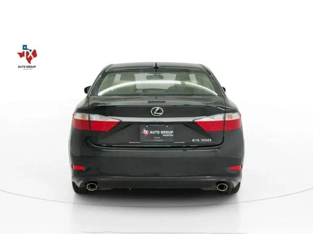 2014 Lexus ES 6th Gen - Image 10 of 12