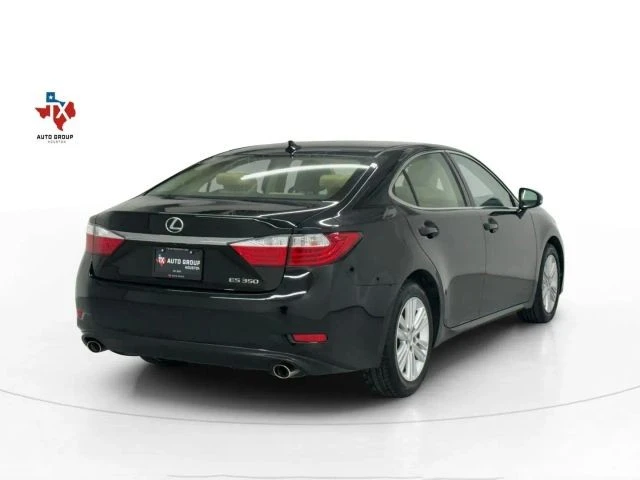 2014 Lexus ES 6th Gen - Image 8 of 12