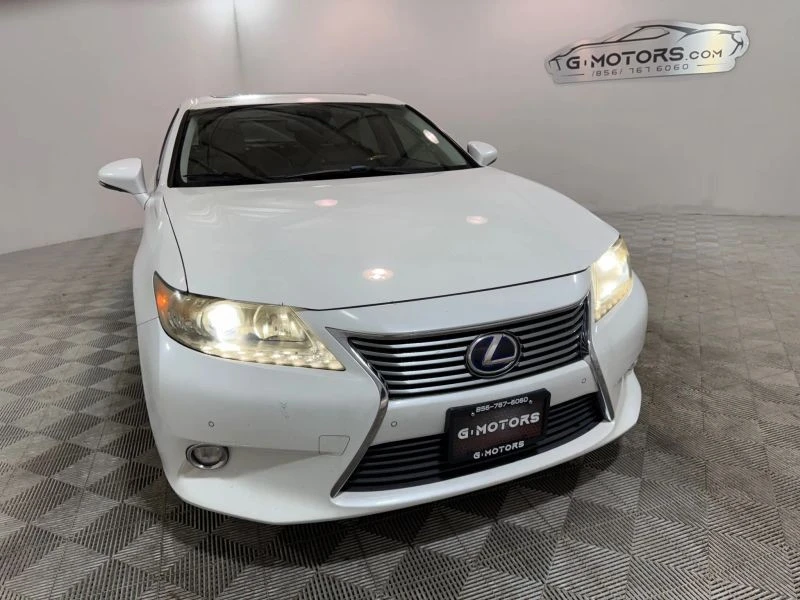 2014 Lexus ES 6th Gen - Image 12 of 12