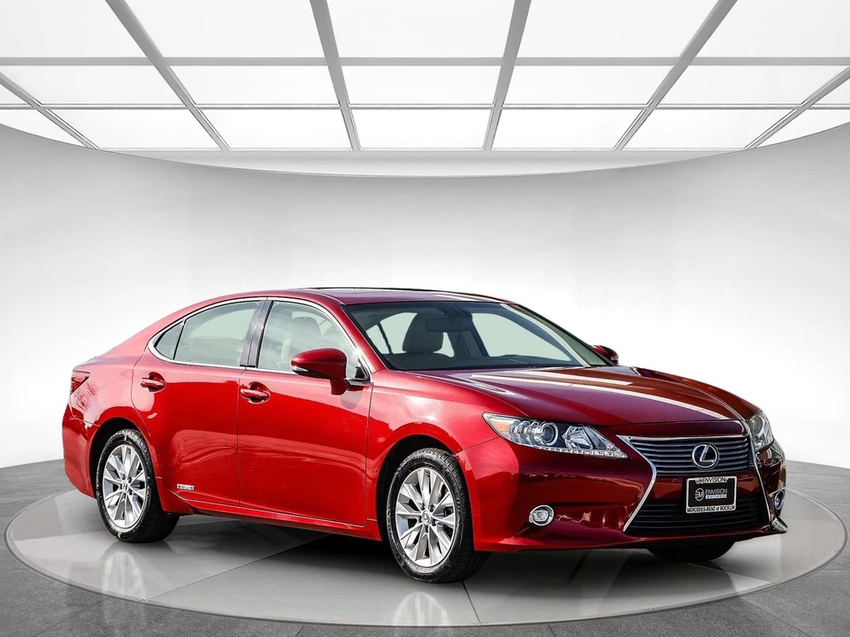 2014 Lexus ES 6th Gen - Image 5 of 12