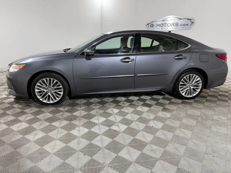2014 Lexus ES 6th Gen - Image 4 of 12
