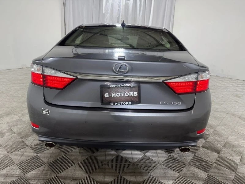 2014 Lexus ES 6th Gen - Image 7 of 12