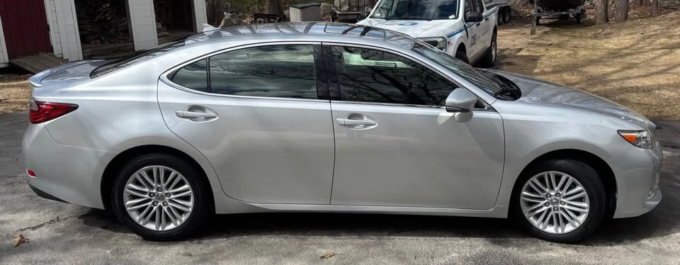 2014 Lexus ES 6th Gen - Image 4 of 8