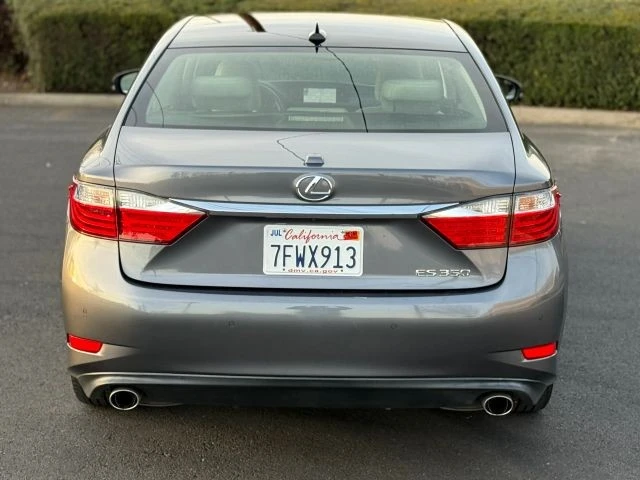 2014 Lexus ES 6th Gen - Image 16 of 21
