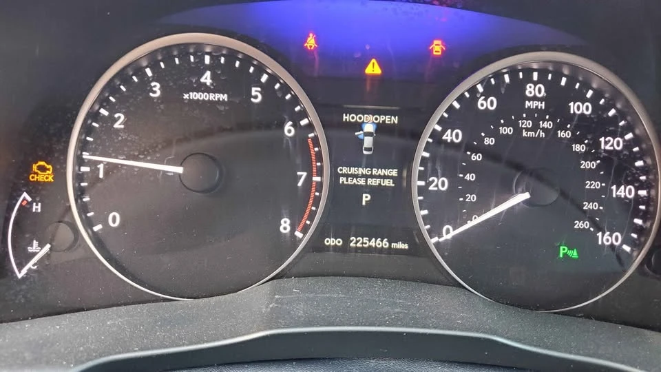 2014 Lexus ES 6th Gen - Image 5 of 9