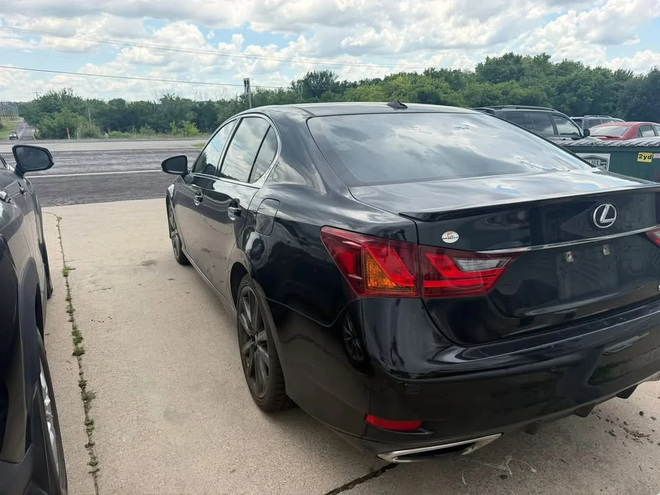 2014 Lexus GS 4th Gen - Image 5 of 14