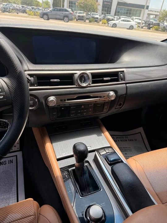 2014 Lexus GS 4th Gen - Image 7 of 9