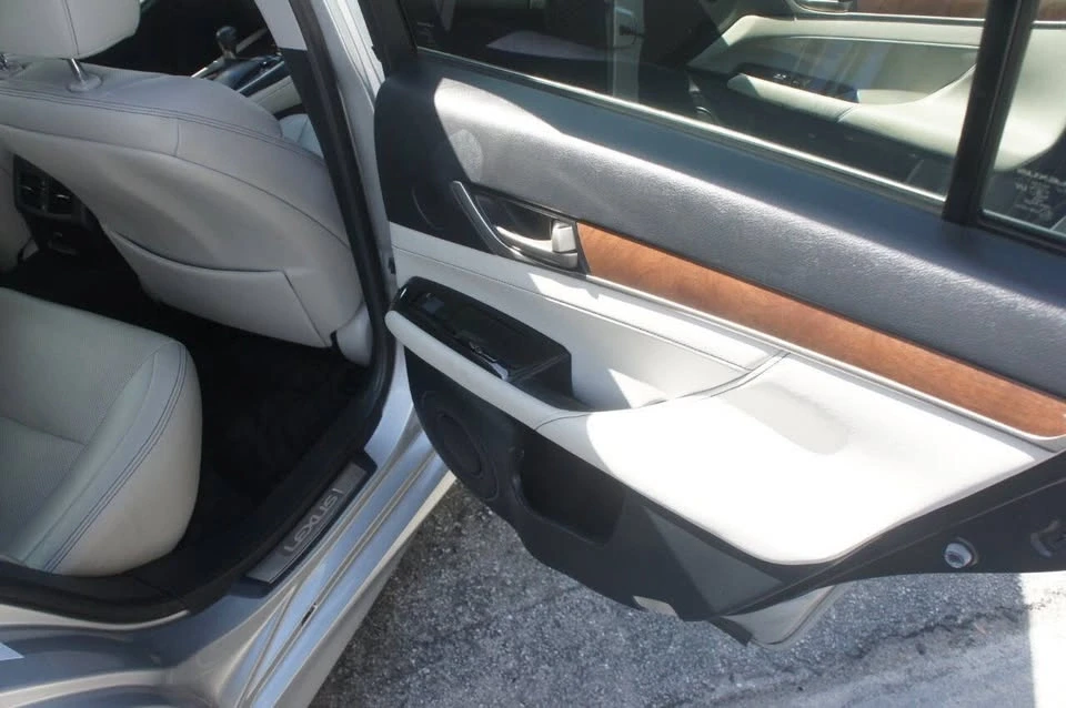 2014 Lexus GS 4th Gen - Image 7 of 20