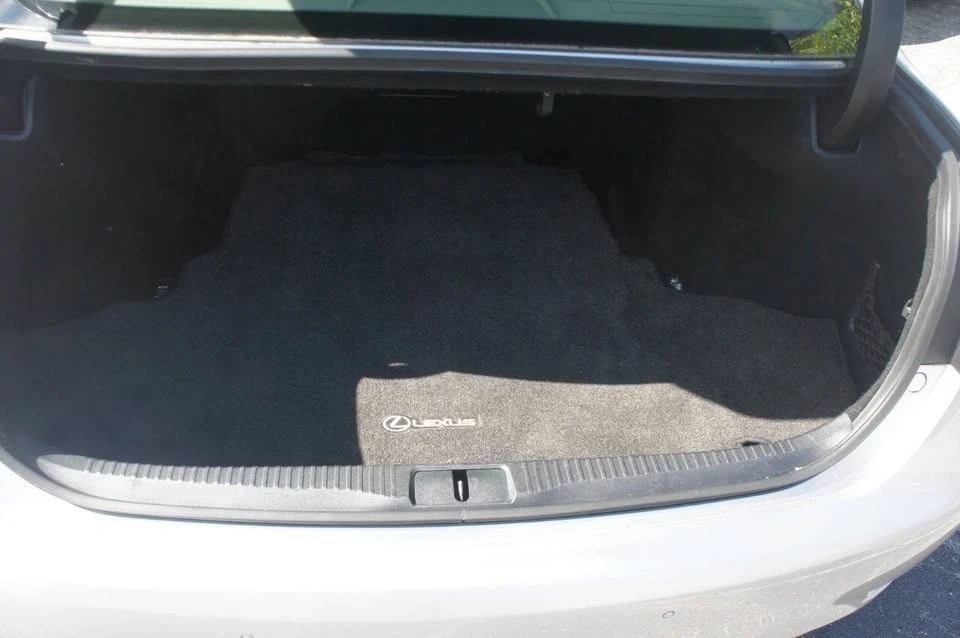 2014 Lexus GS 4th Gen - Image 15 of 20
