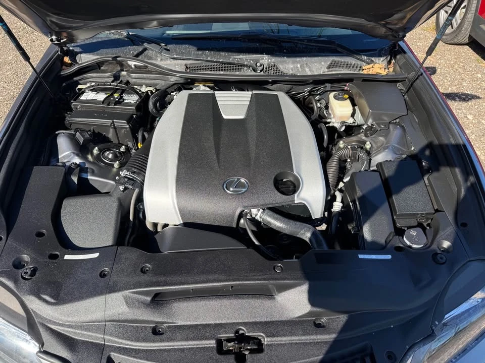 2014 Lexus GS 4th Gen - Image 2 of 11