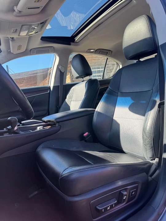 2014 Lexus GS 4th Gen - Image 7 of 11