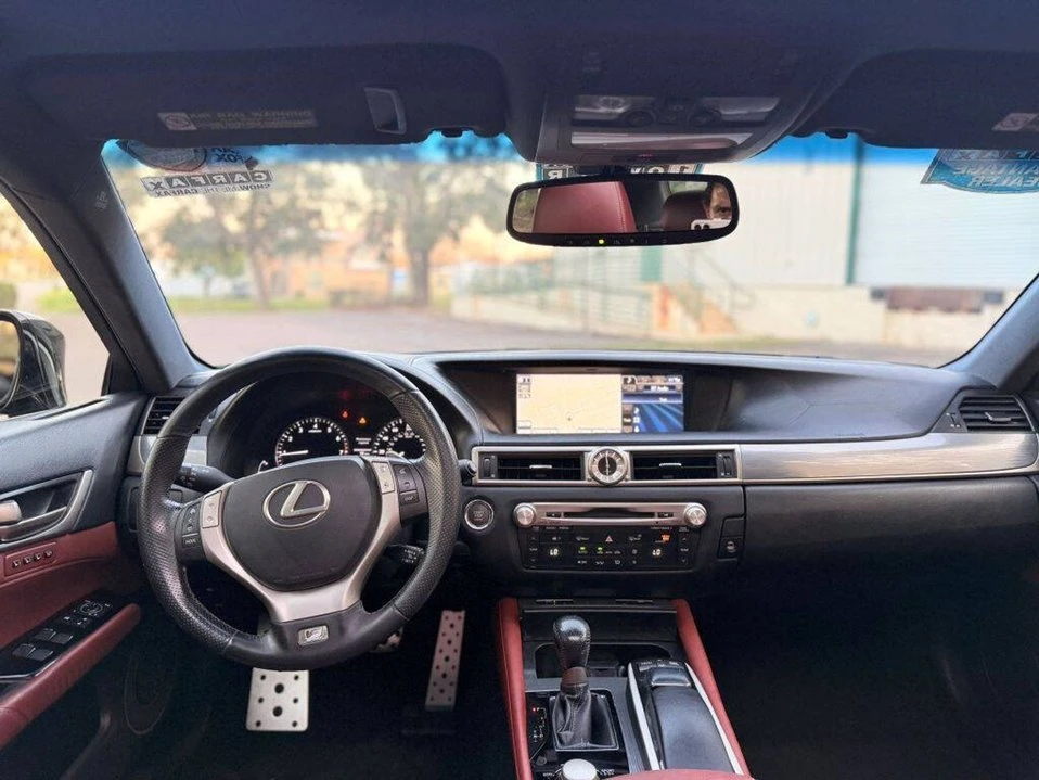 2014 Lexus GS 4th Gen - Image 15 of 20
