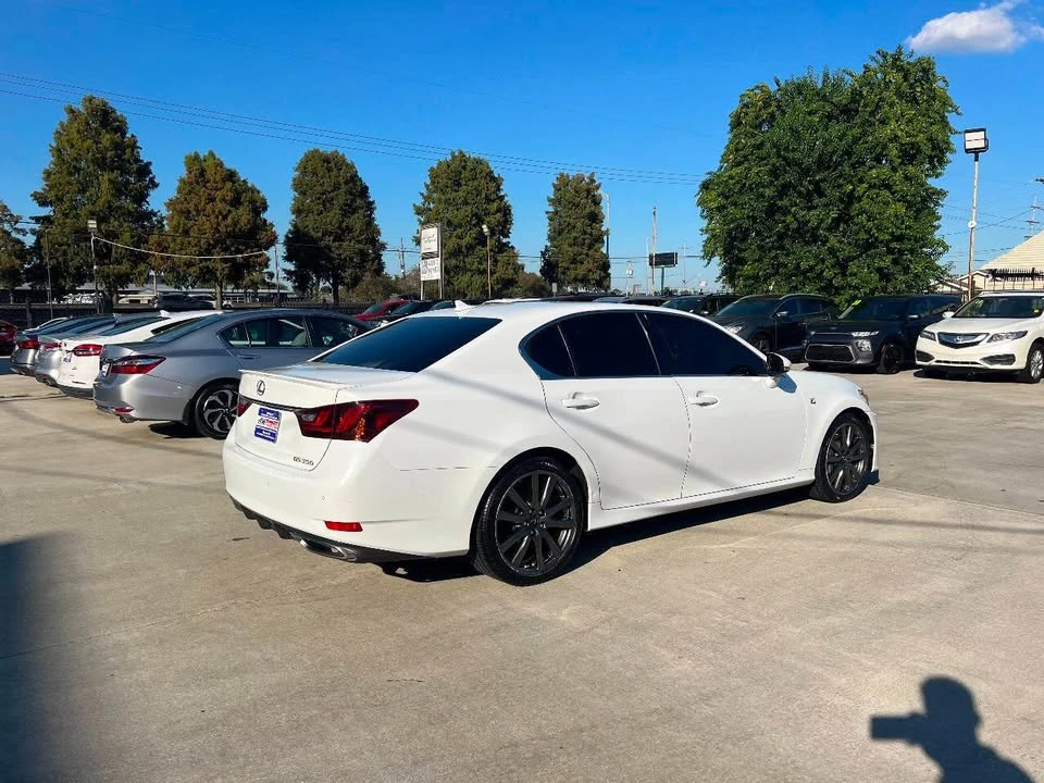 2014 Lexus GS 4th Gen - Image 5 of 15