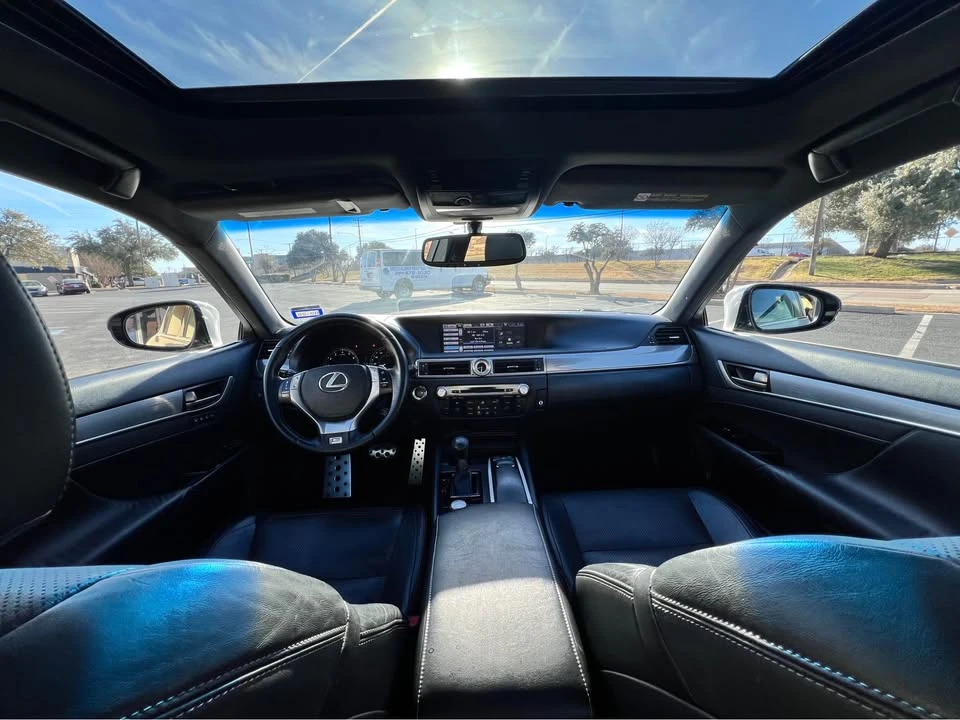 2014 Lexus GS 4th Gen - Image 2 of 5