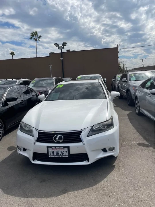 2014 Lexus GS 4th Gen - Image 2 of 3