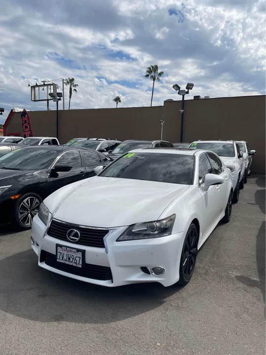2014 Lexus GS 4th Gen - Image 3 of 3
