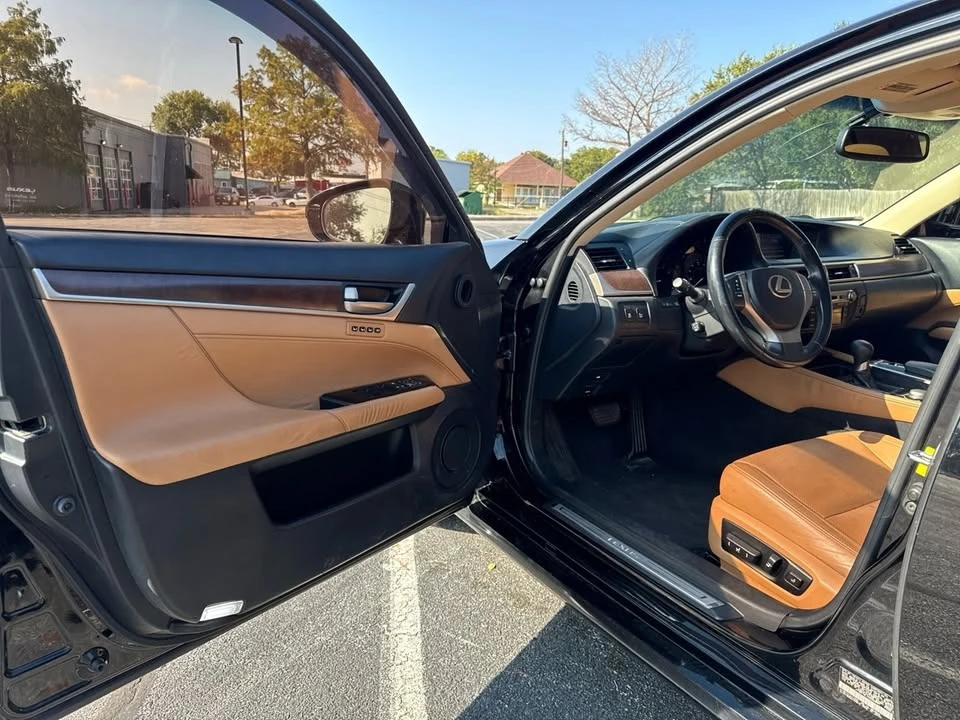 2014 Lexus GS 4th Gen - Image 8 of 9