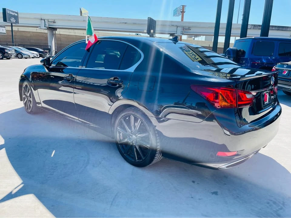 2014 Lexus GS 4th Gen - Image 5 of 15