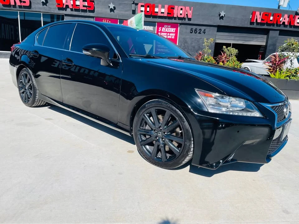 2014 Lexus GS 4th Gen - Image 2 of 15