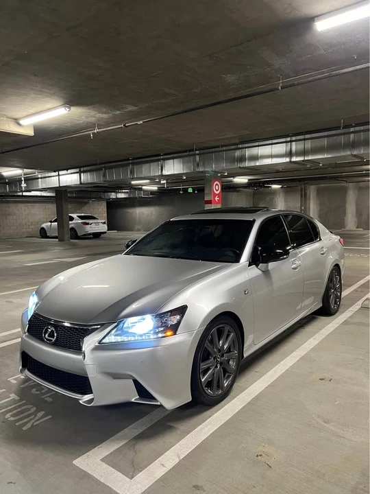 2014 Lexus GS 4th Gen - Image 2 of 20