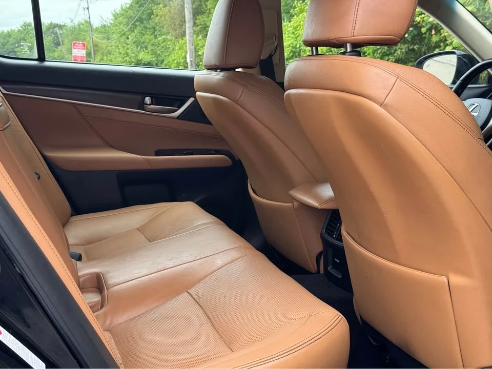 2014 Lexus GS 4th Gen - Image 11 of 19