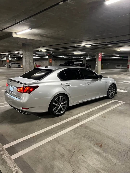 2014 Lexus GS 4th Gen - Image 11 of 20