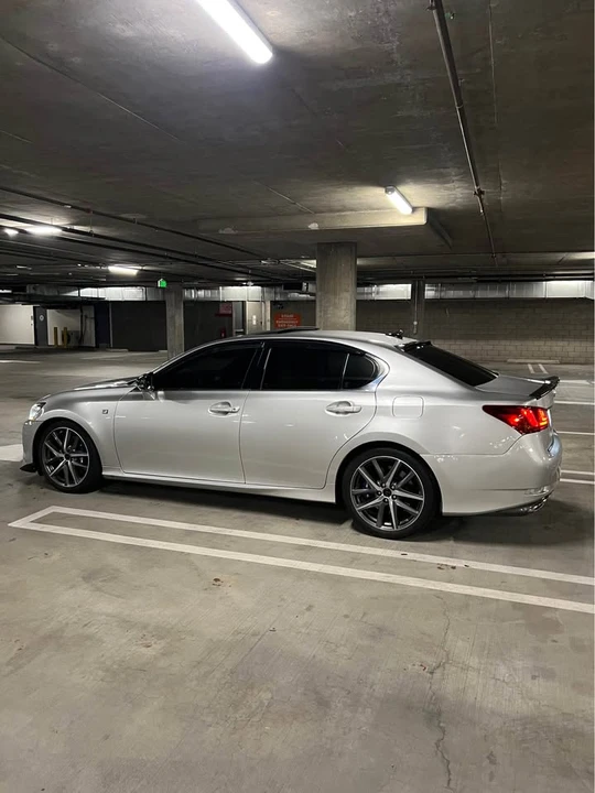 2014 Lexus GS 4th Gen - Image 10 of 20