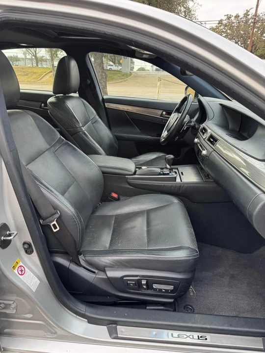 2014 Lexus GS 4th Gen - Image 9 of 13