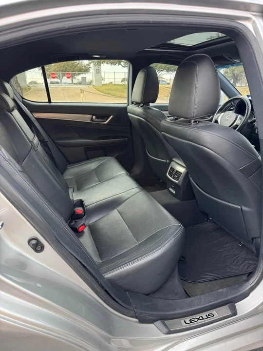 2014 Lexus GS 4th Gen - Image 11 of 13