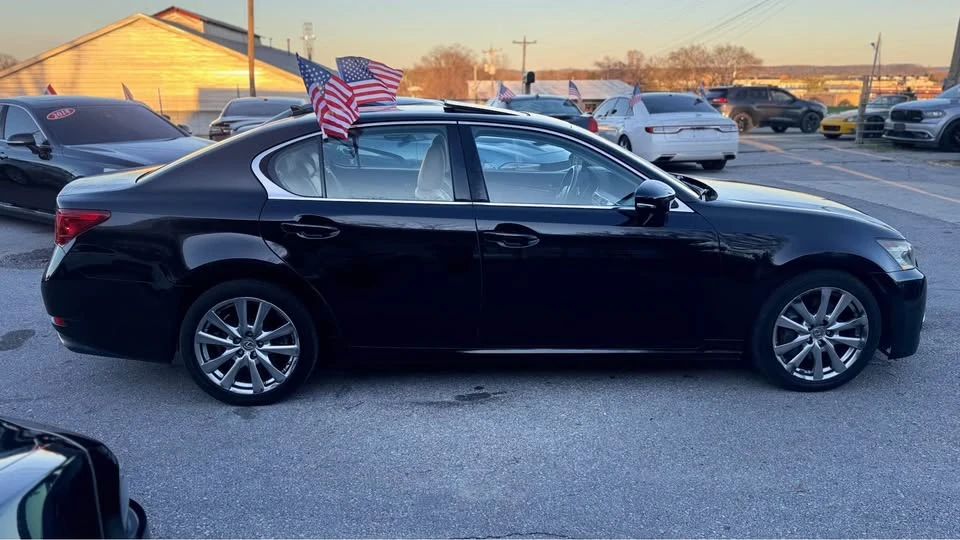 2014 Lexus GS 4th Gen - Image 7 of 18