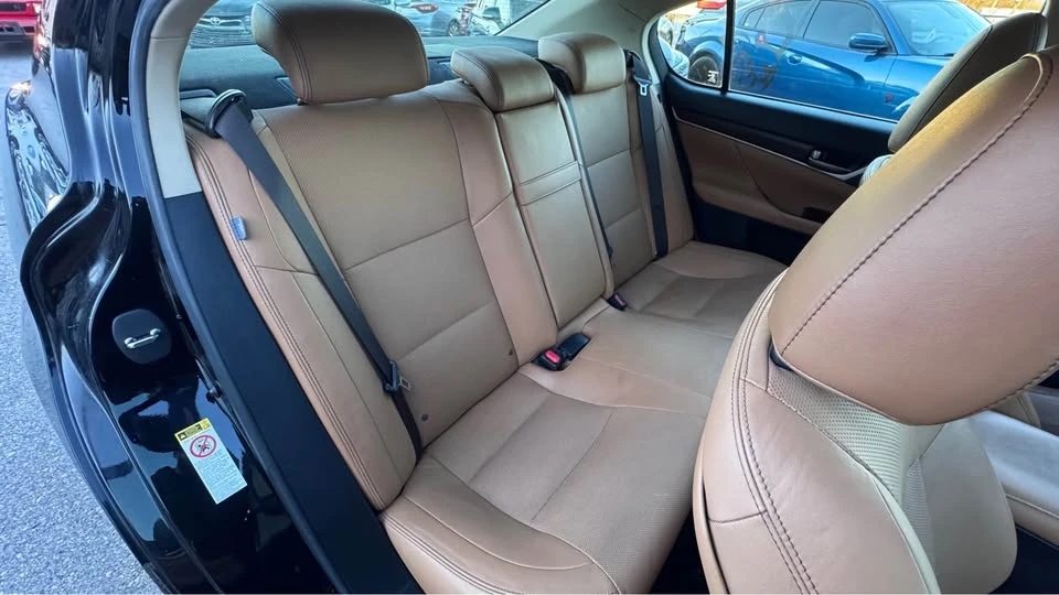 2014 Lexus GS 4th Gen - Image 8 of 18