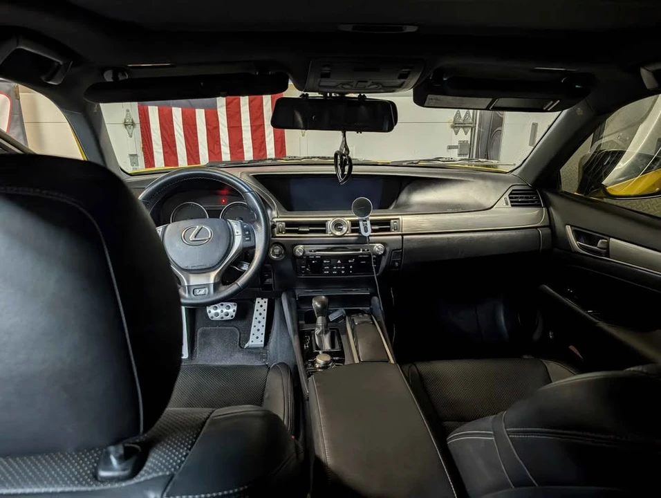 2014 Lexus GS 4th Gen - Image 9 of 10