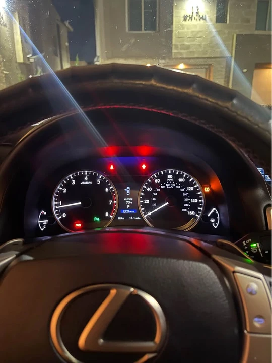 2014 Lexus GS 4th Gen - Image 10 of 17