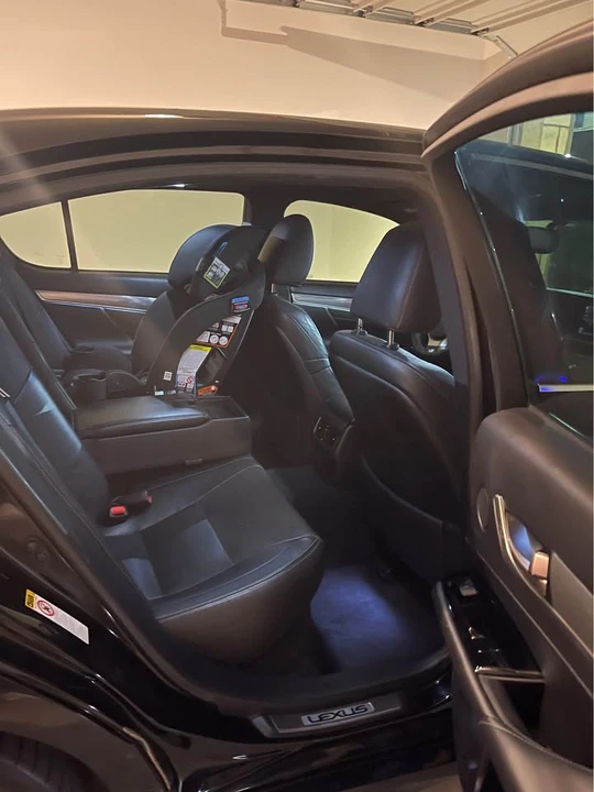 2014 Lexus GS 4th Gen - Image 8 of 17