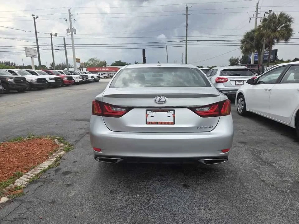 2014 Lexus GS 4th Gen - Image 9 of 11