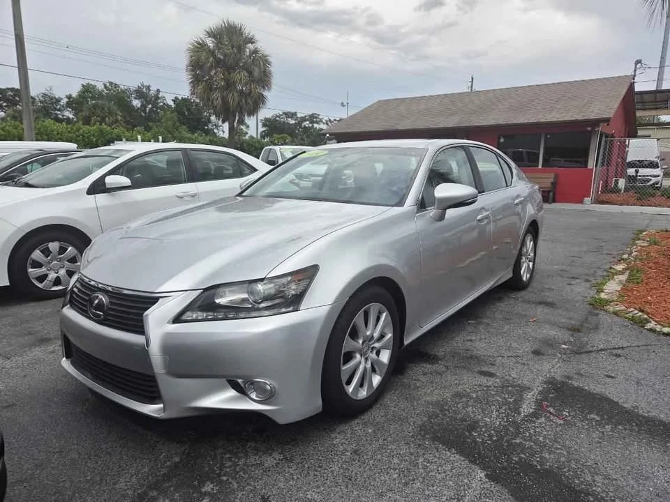 2014 Lexus GS 4th Gen - Image 8 of 11