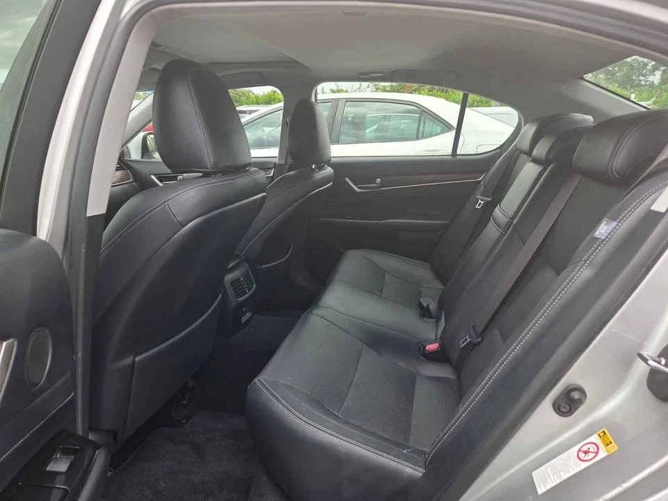 2014 Lexus GS 4th Gen - Image 4 of 11