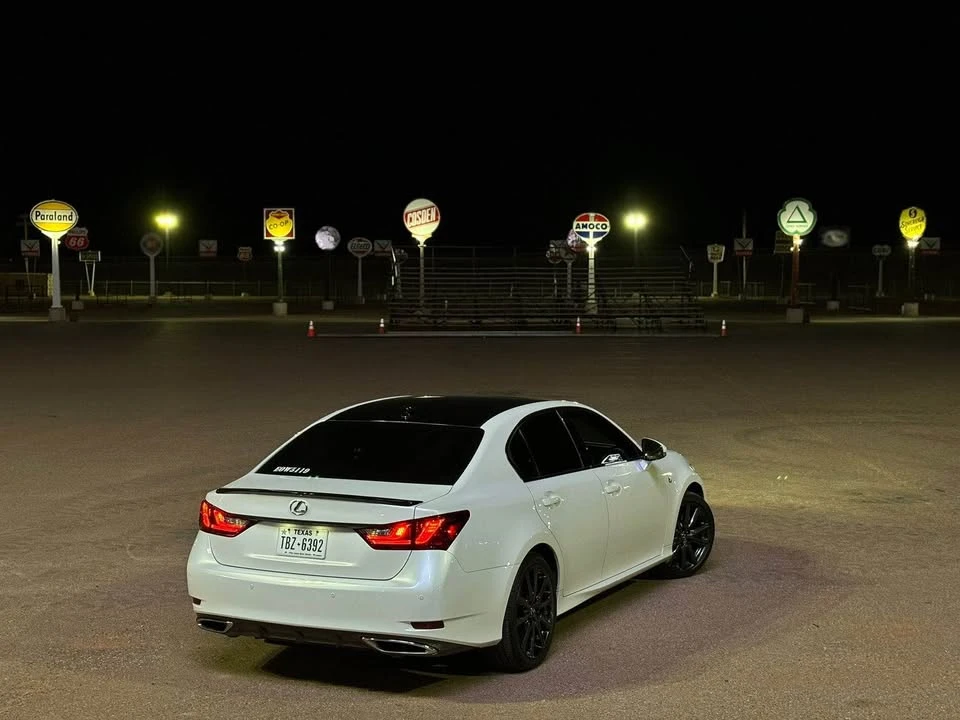 2014 Lexus GS 4th Gen - Image 2 of 4