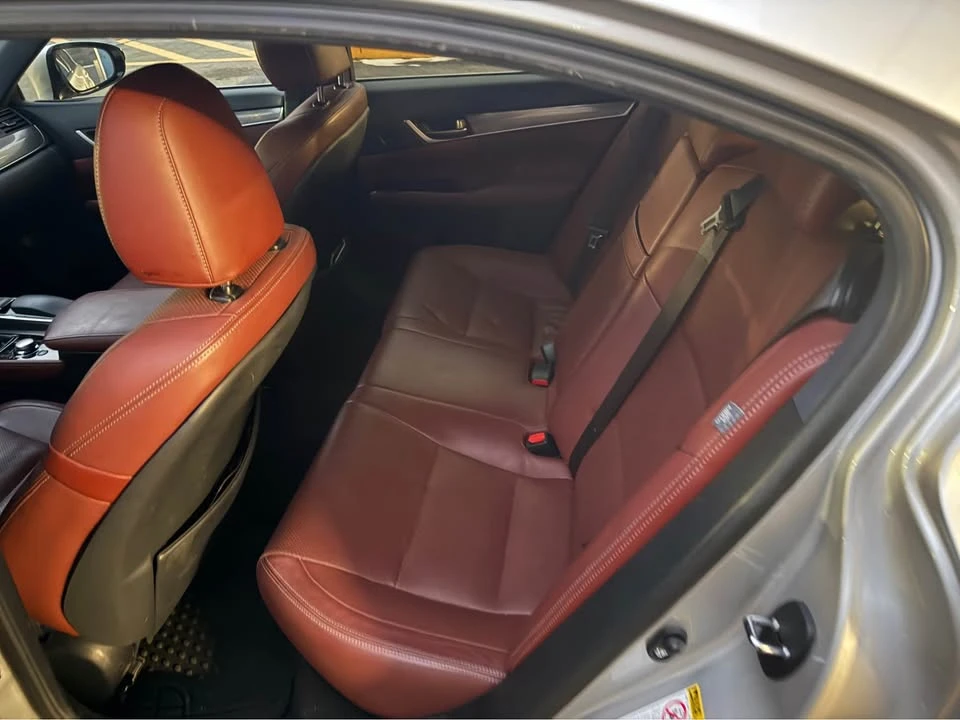 2014 Lexus GS 4th Gen - Image 5 of 11