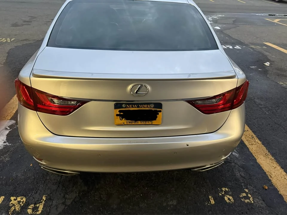 2014 Lexus GS 4th Gen - Image 4 of 11