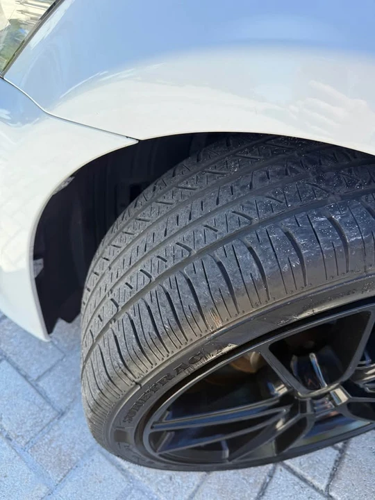 2014 Lexus GS 4th Gen - Image 15 of 18